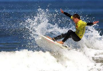 Surfing, Image ©